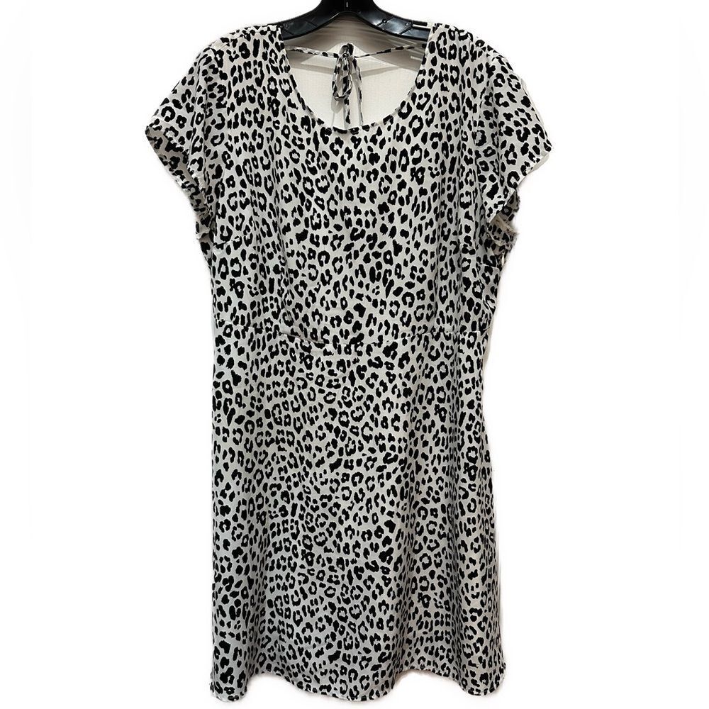 Old Navy White & Black Animal Cheetah Leopard Print Dress Size XL